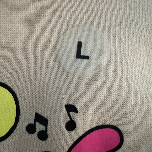 Hello Kitty  Sweatshirt……Perfect for the cooler weather - Picture 2 of 4